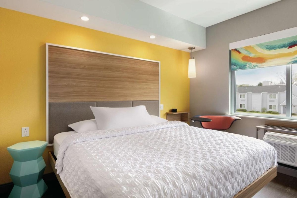 Room image 3